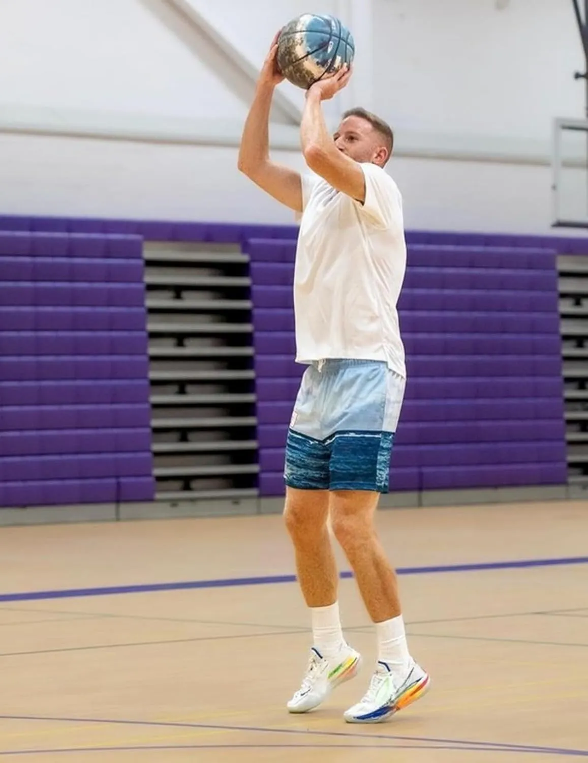 Mens Mesh Running Gym Shorts Quick-Dry with Graphic Print Lightweight Athletic Casual Shorts Pockets