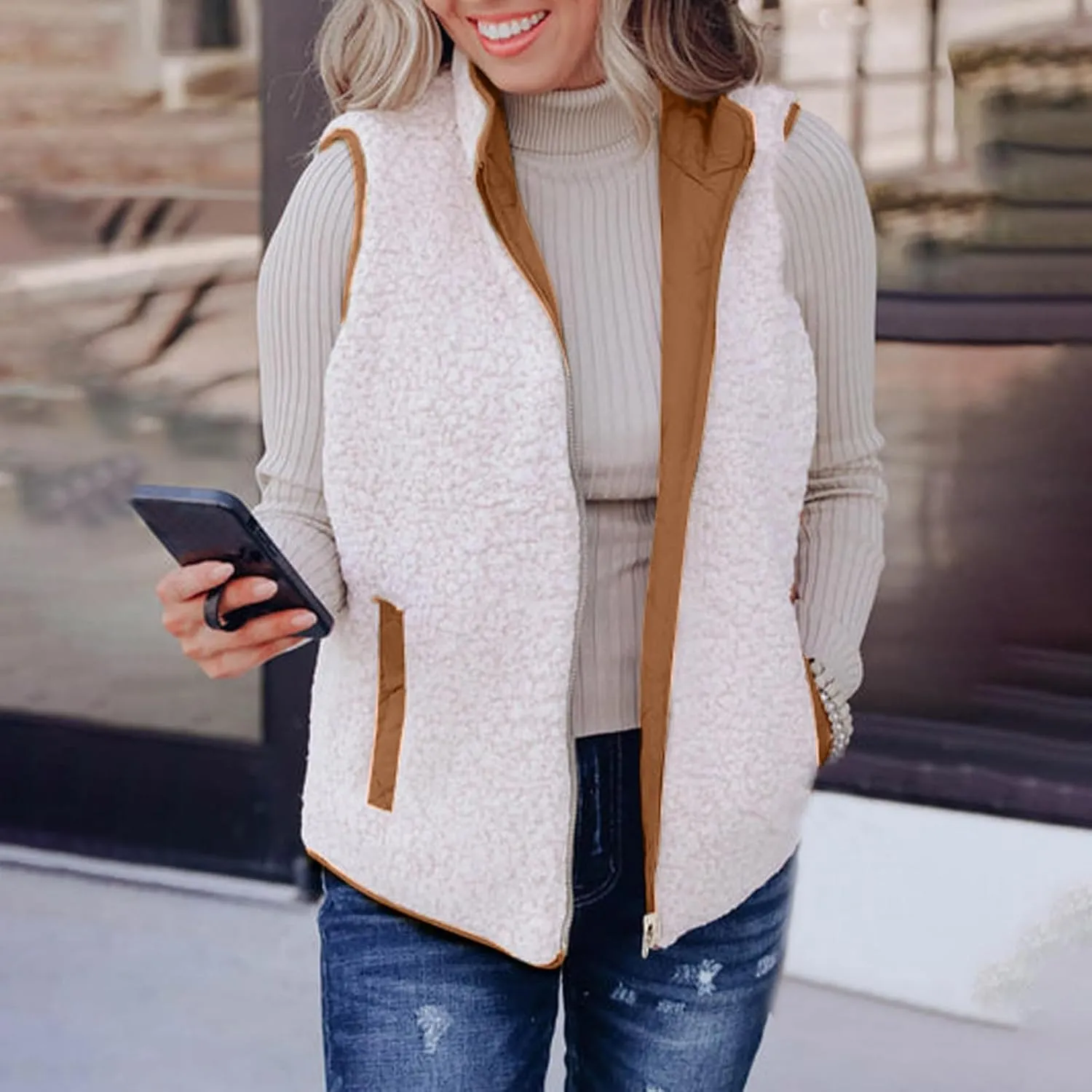 Women's Winter Quilted Vest Sherpa Sherpa Lined Zip Up Puffer Vest Jacket Sleeveless Outerwear Coats with Pockets