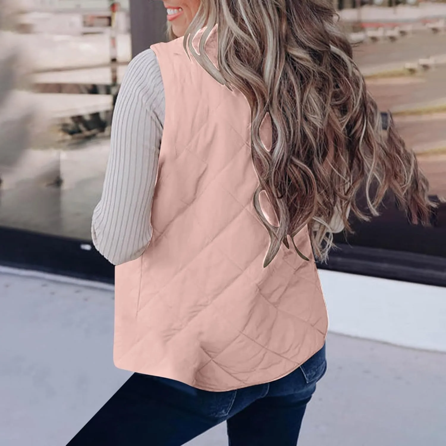 Women's Winter Quilted Vest Sherpa Sherpa Lined Zip Up Puffer Vest Jacket Sleeveless Outerwear Coats with Pockets